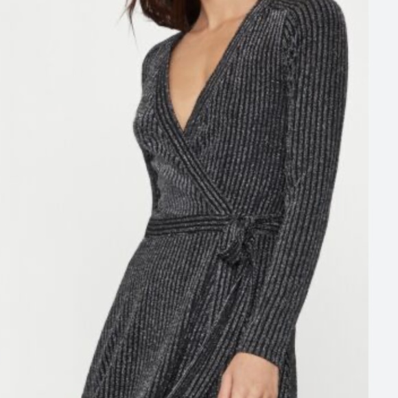 BCBGMaxAzria Dresses & Skirts - BCBG MAXAZRIA Silver on Black, Metallic lightweight knit Wrap Dress Long Sleeve